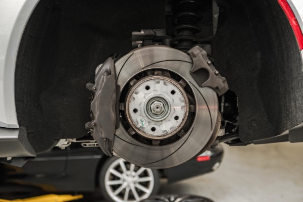 Should I Change All Brake Pads at Once?